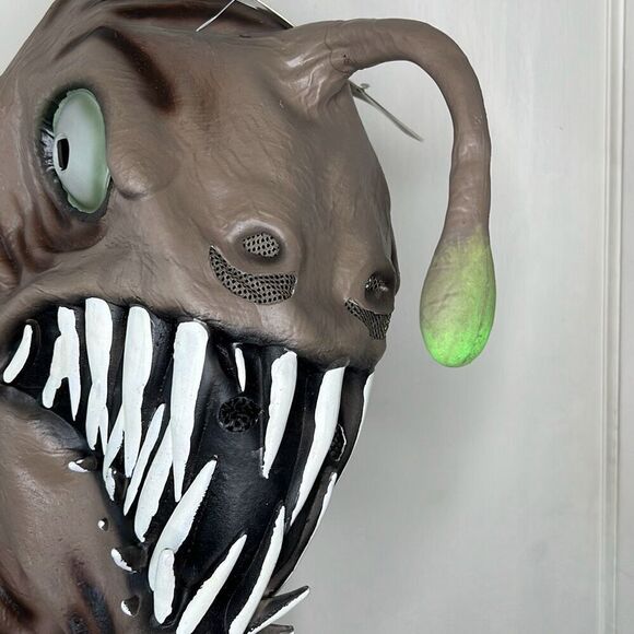Amscan -Halloween Light Up Angler Fish Scary Mask - One size fits most teens and - Picture 7 of 9